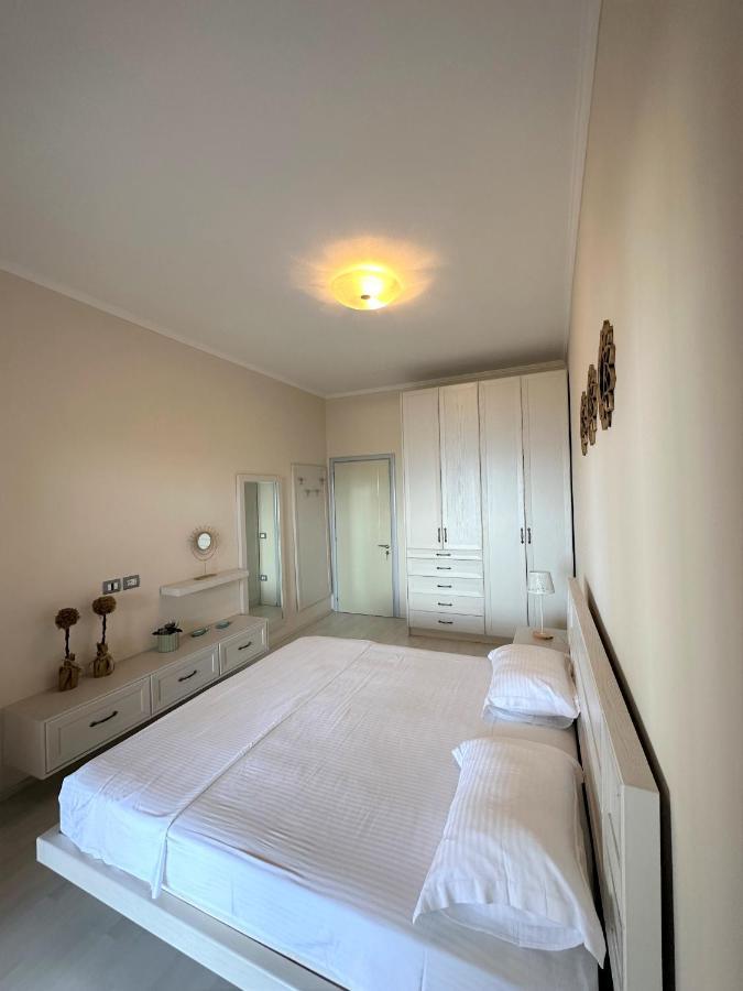 SarandëLuxury Penthouse B&E公寓 外观 照片