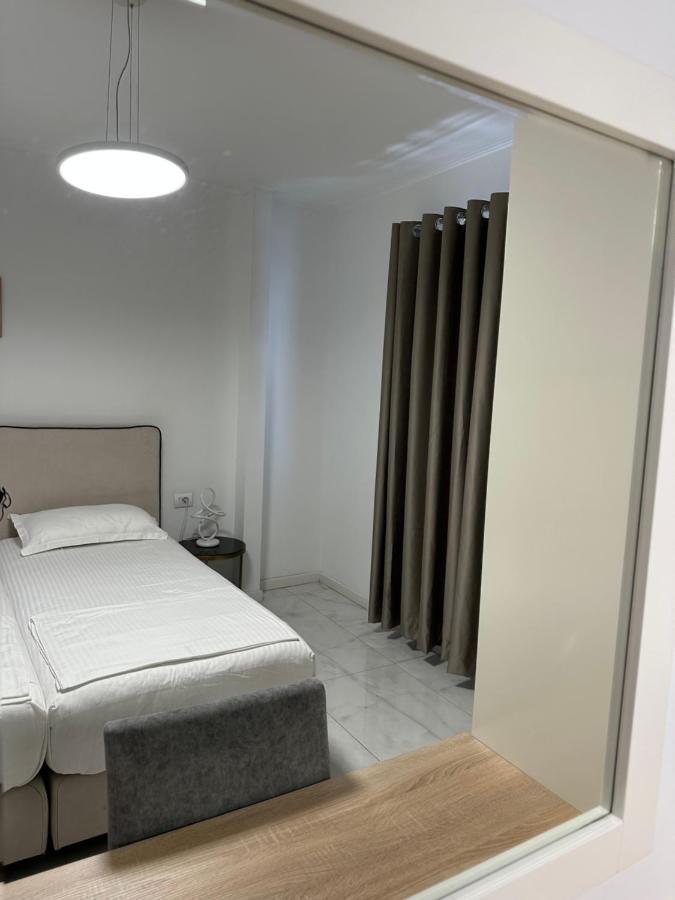 SarandëLuxury Penthouse B&E公寓 外观 照片