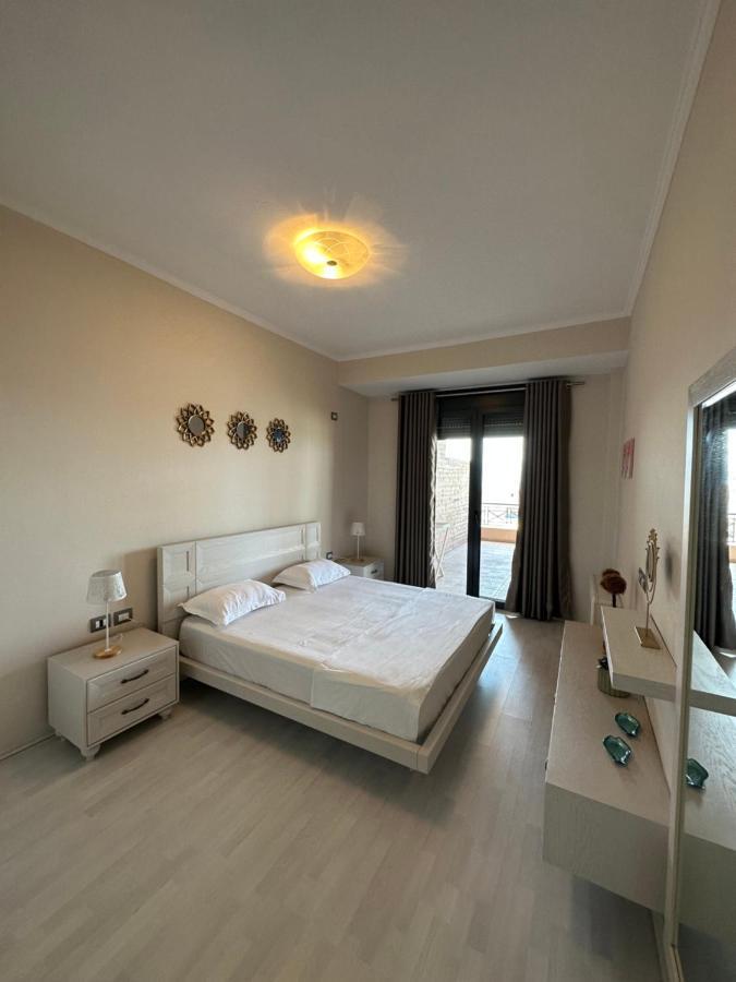 SarandëLuxury Penthouse B&E公寓 外观 照片