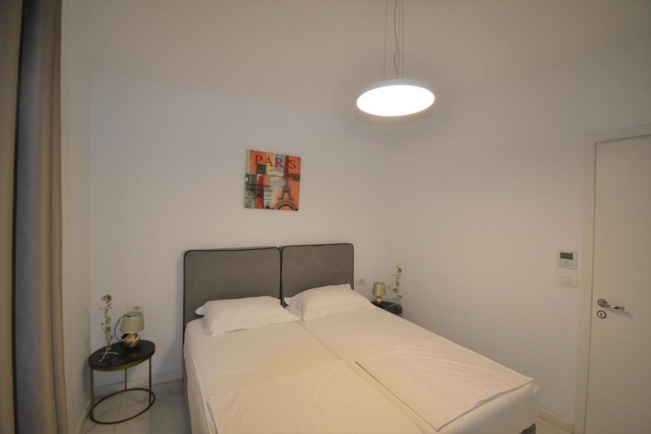 SarandëLuxury Penthouse B&E公寓 外观 照片